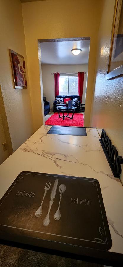 Cozy 1 Bed ~ Close To Soaring Eagle And Downtown Mount Pleasant Εξωτερικό φωτογραφία