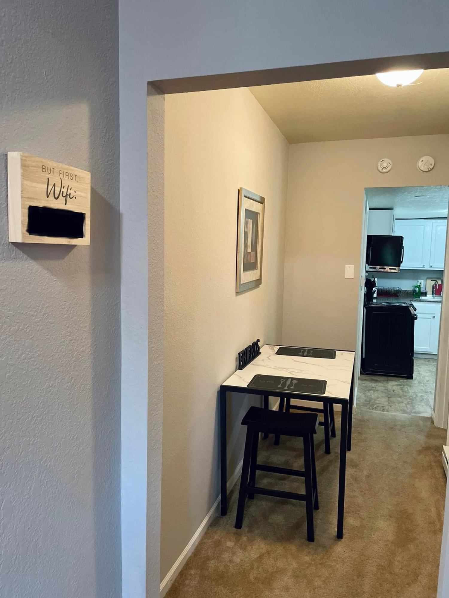 Cozy 1 Bed ~ Close To Soaring Eagle And Downtown Mount Pleasant Εξωτερικό φωτογραφία